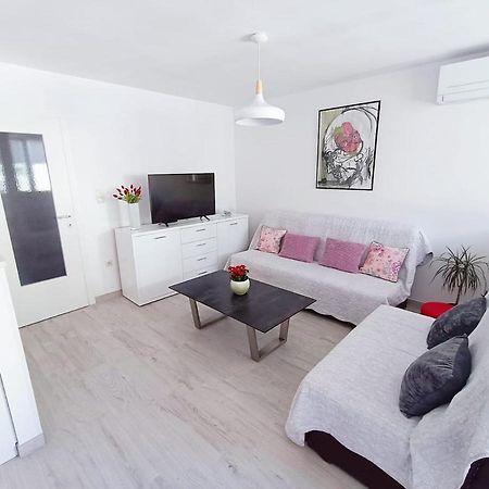 Apartment Glavaric 奥米什 外观 照片